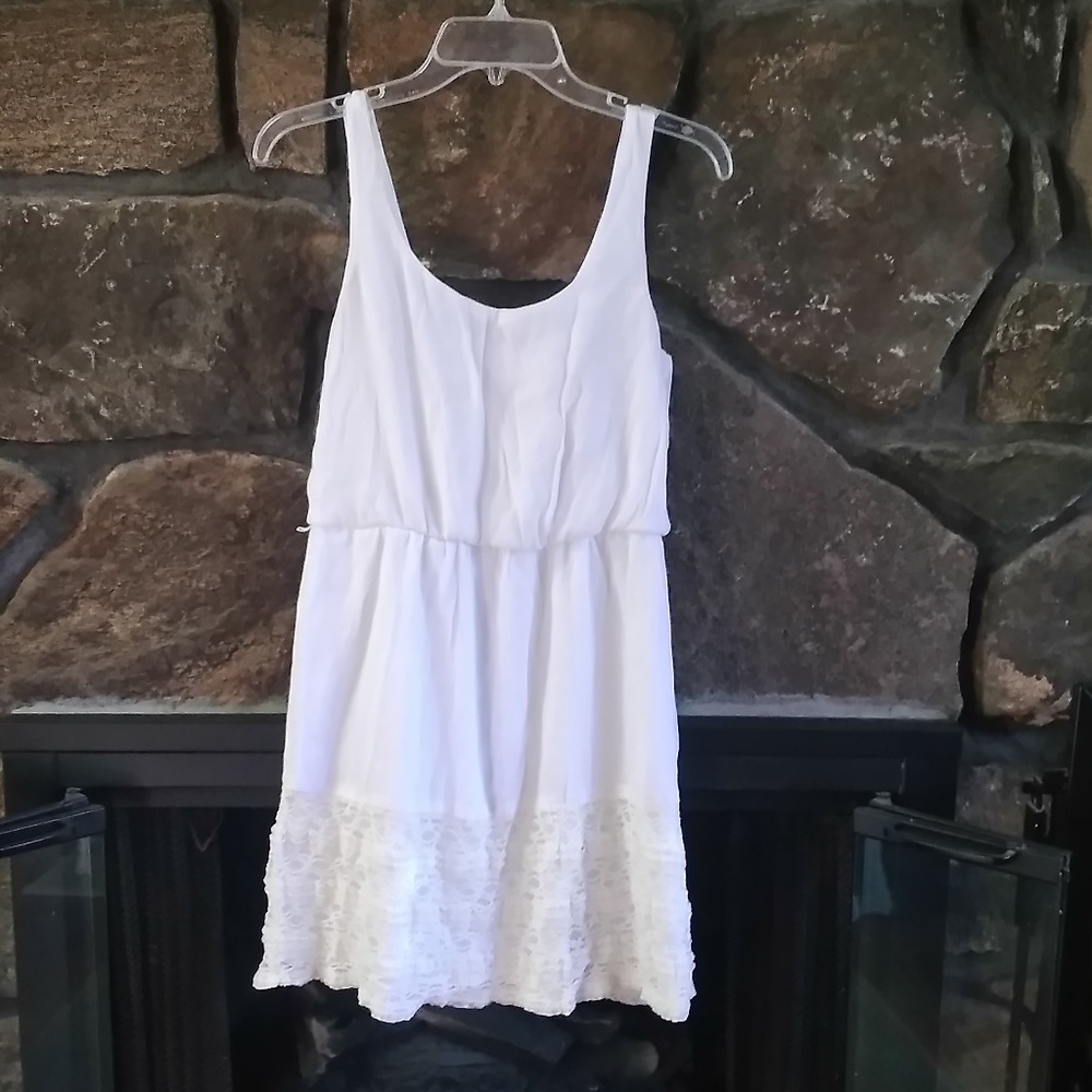 Lily Rose gauze & lace mini dress med